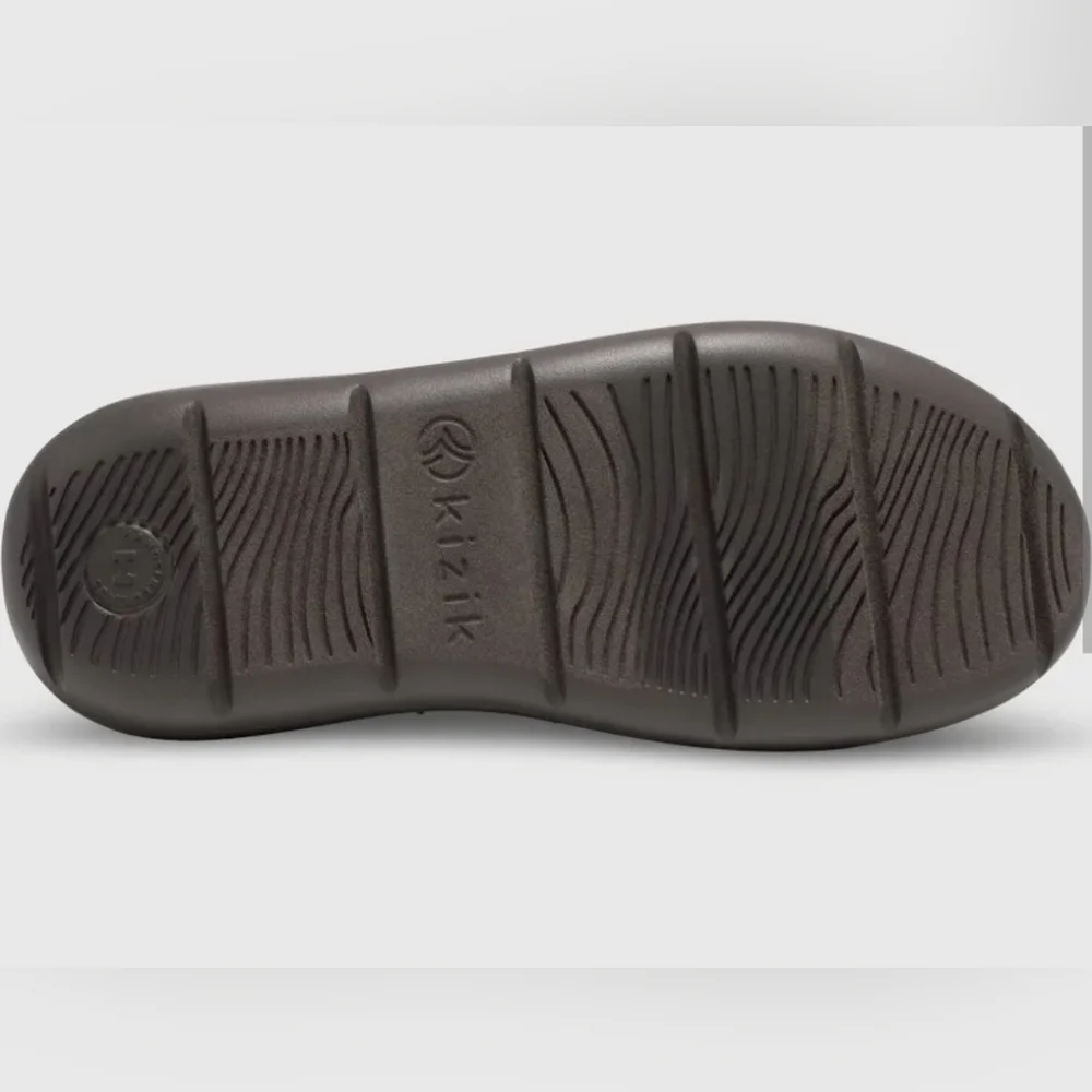 KIZIK ROAMER HANDS FREE SLIP-ON SNEAKER IN GRAPHITE. SIZE M 11.5 W 13...